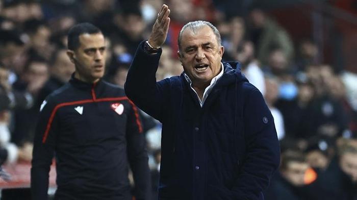 Galatasarayda Fatih Terim yeni transferin üzerini çizdi