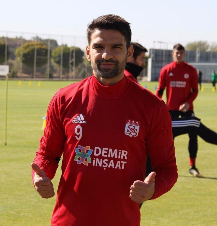 19) Muhammet Demir / Sivasspor