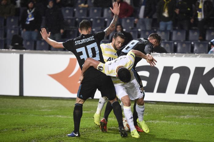 Gecenin sorusu (Mehmet Demirkol)