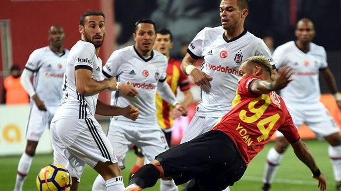 Spor yazarlarının Göztepe - Beşiktaş maçı yorumları...