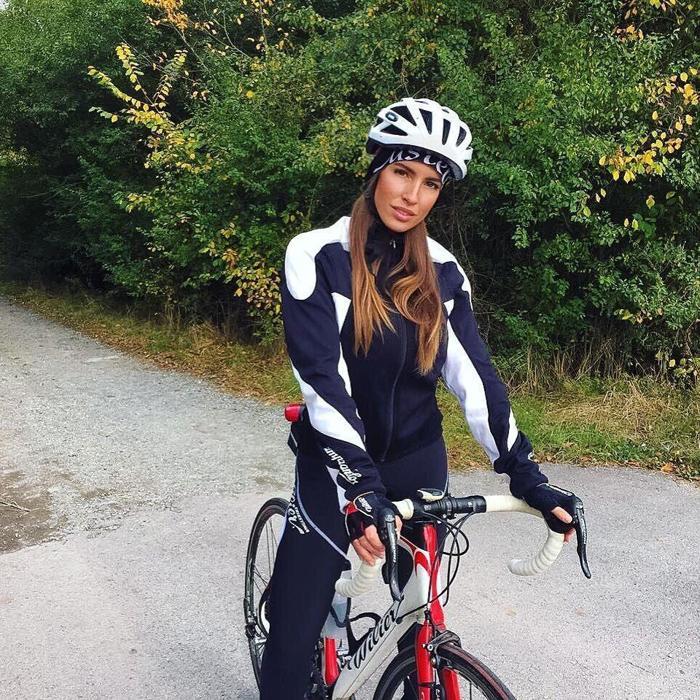 En güzel bisikletçi Lucia Javorcekova