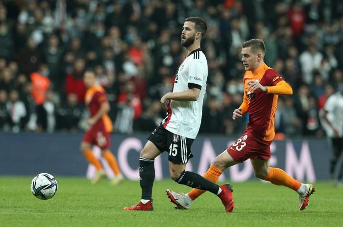 Köşe yazarları Beşiktaş - Galatasaray maçını değerlendirdi