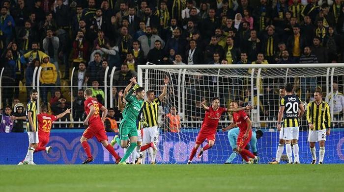 Spor yazarları Fenerbahçe - Kayserispor maçını değerlendirdi