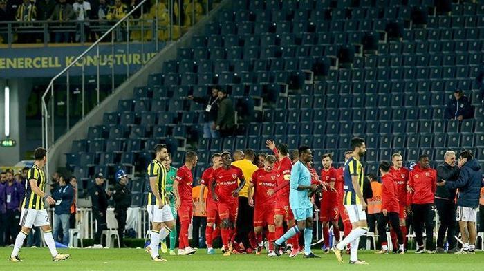 GEREKSİZ FAUL
