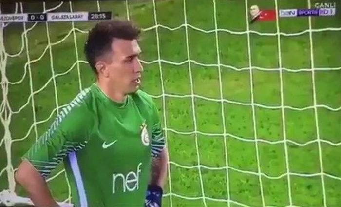 Ahmet Çakar: Muslera küfür etti