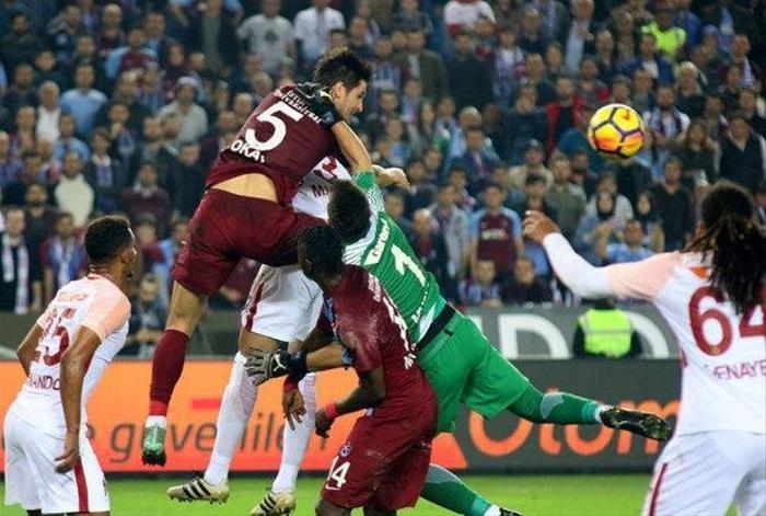 Ahmet Çakar: Muslera küfür etti