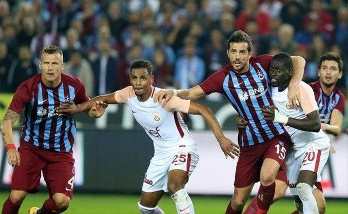 Ahmet Çakar: Muslera küfür etti