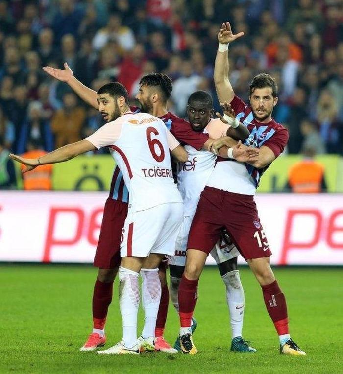 Ahmet Çakar: Muslera küfür etti
