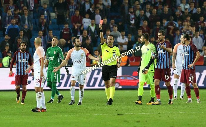 Trabzonspor - Galatasaray maçında sürpriz ziyaretçiler