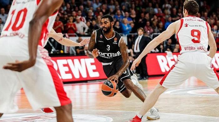 İlk maçında Dorrell Wright farkı