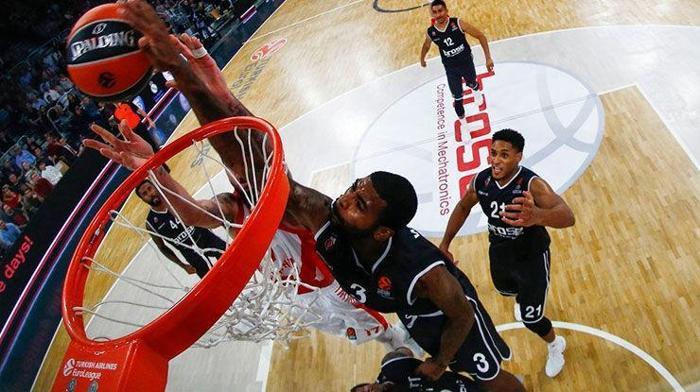 İlk maçında Dorrell Wright farkı