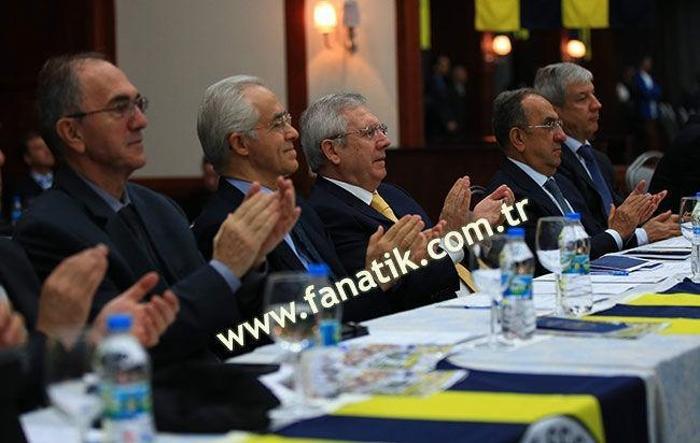 Aziz Yıldırım gözyaşlarını tutamadı