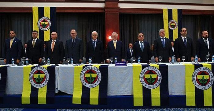 Aziz Yıldırım gözyaşlarını tutamadı