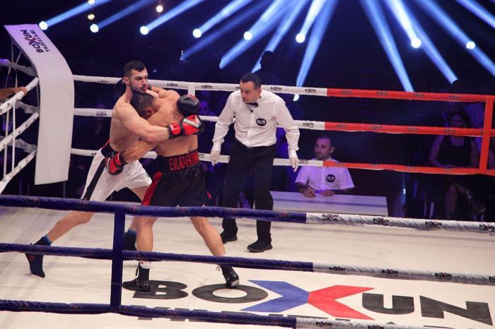Boksun Yıldızları Tv8de devam ediyor 3. bölümde kimler kazandı