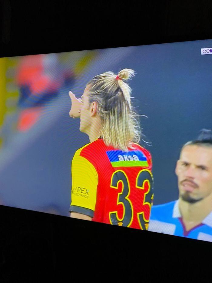 Hamsik, Atınçın eline vurdu, Göztepe-Trabzonspor maçında saha bir anda karıştı Kırmızı kart...