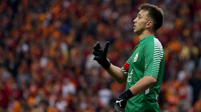 FERNANDO MUSLERA