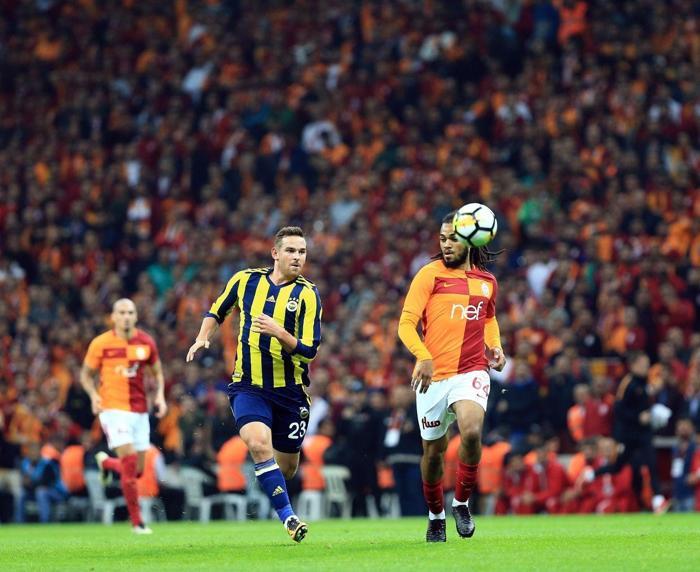 2) Derbide hangi takım topla daha çok oynamıştır
