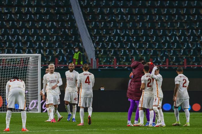 Fanatik yazarları Galatasarayın Lokomotiv Moskova galibiyetini değerlendirdi