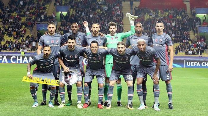 Beşiktaşın yıldızına büyük şok