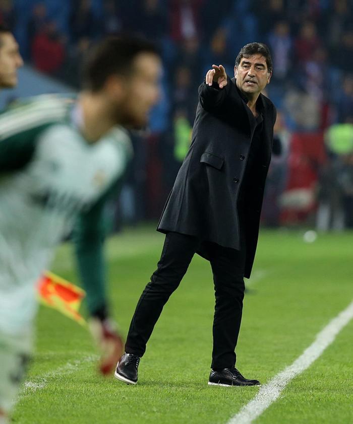 Fanatik yazarlarının Trabzonspor - Fenerbahçe maçı yorumları