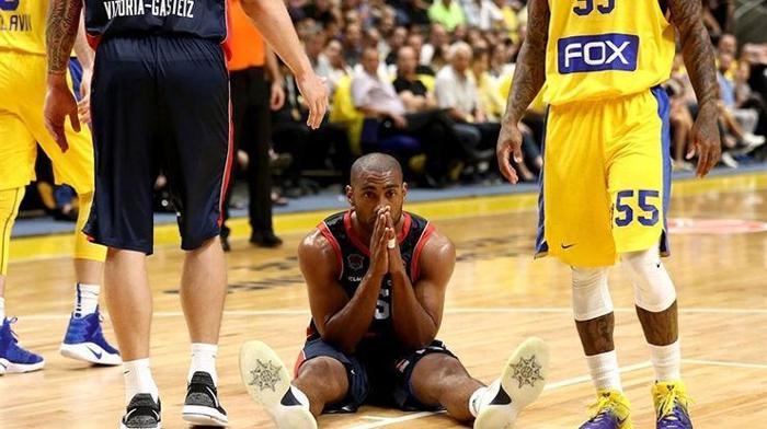 Maccabi Fox Tel Aviv: 74 - Baskonia: 68