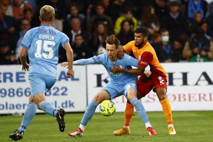 Galatasasarayın Lokomotiv Moskova maçı muhtemel 11i