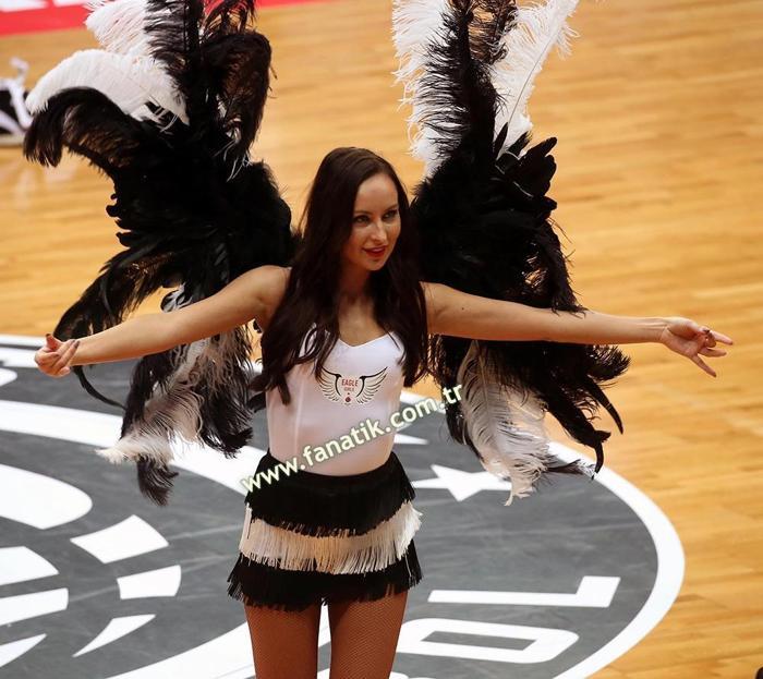 Naz Elmas, Beşiktaş - Galatasaray maçında
