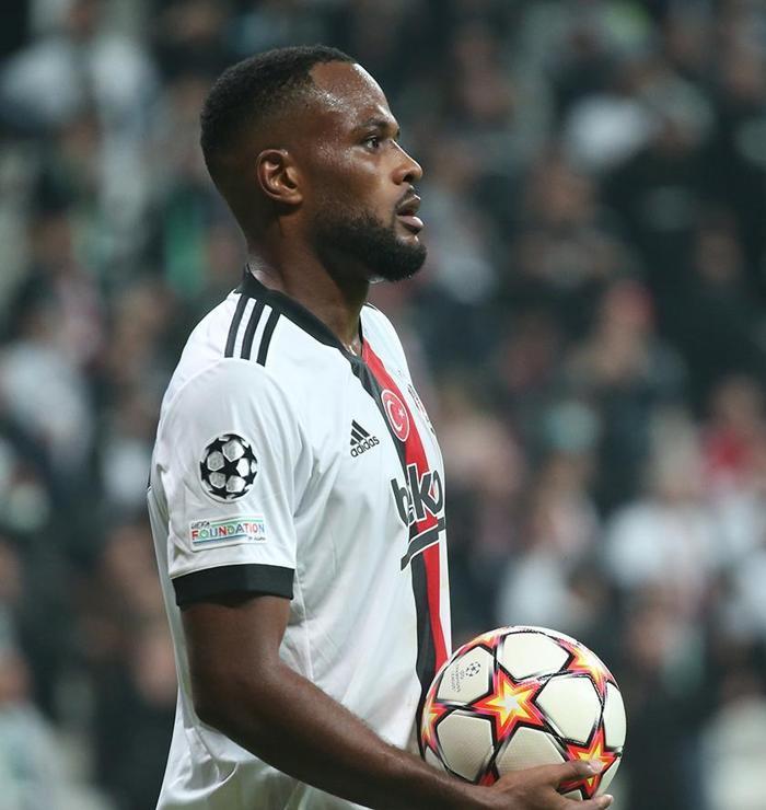 Fanatik yazarları Beşiktaş - Sporting maçını değerlendirdi MHK devirecek penaltı karar