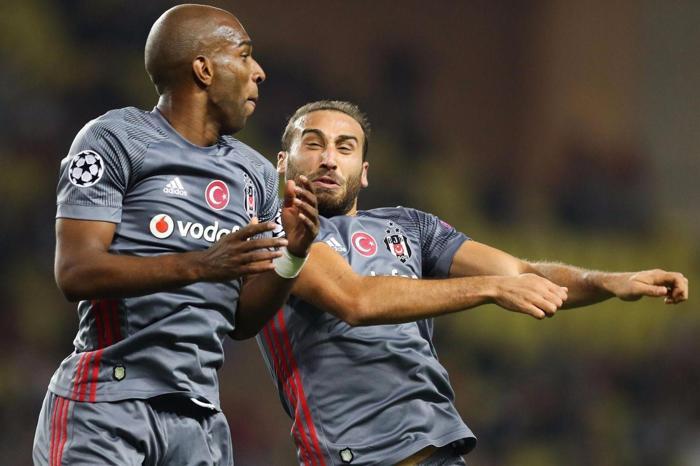 Babelden Fenerbahçeli futbolculara gönderme