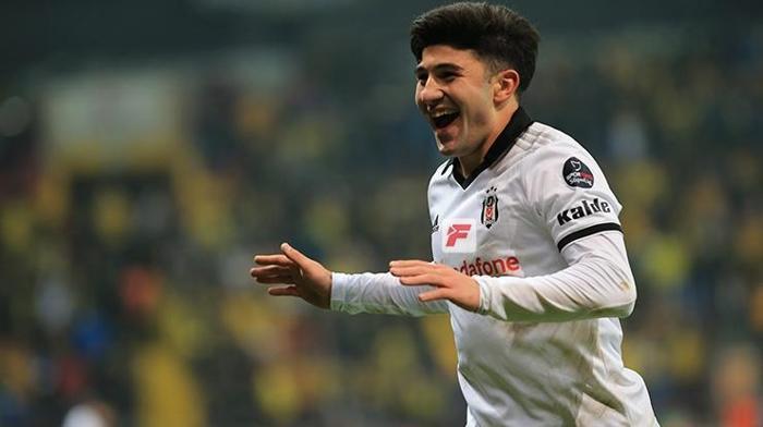Akıllara olaylı derbi geldi Şenol Güneşe yabancı madde atıldı