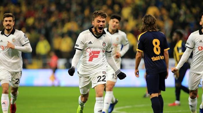 Akıllara olaylı derbi geldi Şenol Güneşe yabancı madde atıldı