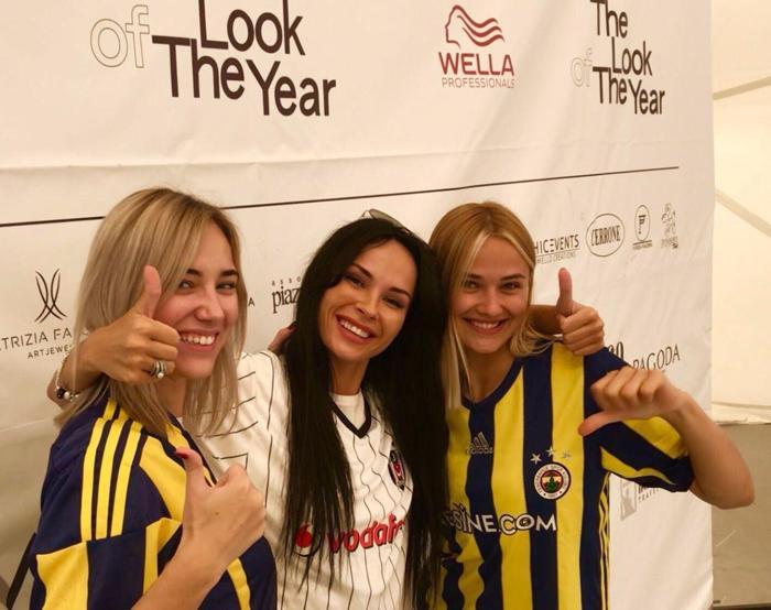 Fenerbahçe ve Beşiktaş formalı güzeller İtalyayı salladı