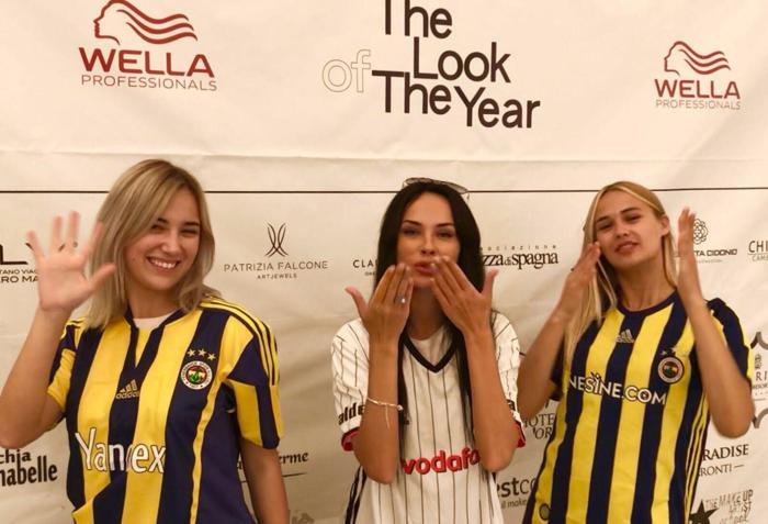 Fenerbahçe ve Beşiktaş formalı güzeller İtalyayı salladı