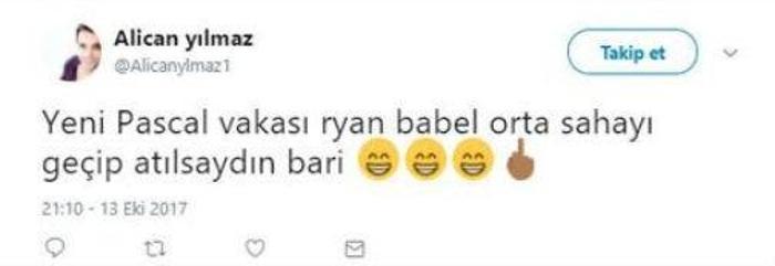 Ryan Babel sosyal medyayı salladı