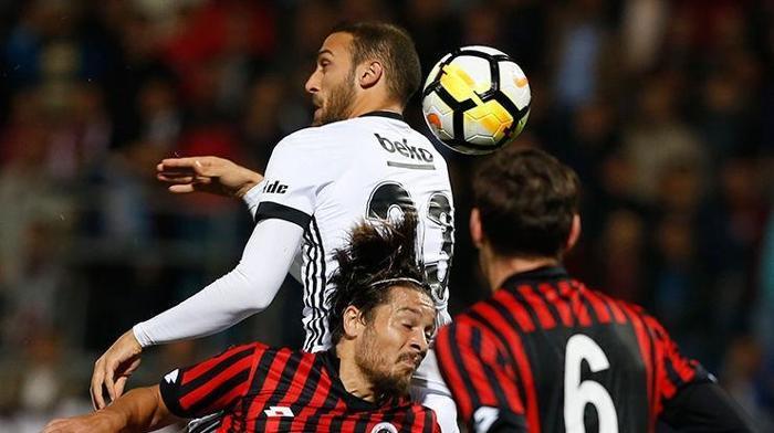 Sürpriz transfer harekatı Aranan golcü bulundu...