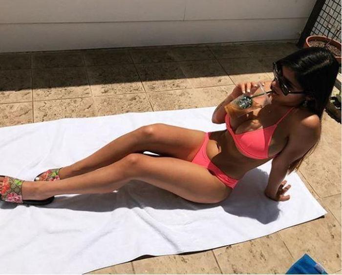 Eski porno yıldızı Mia Khalifa talk-show sunucusu olarak ekranlara dönüyor