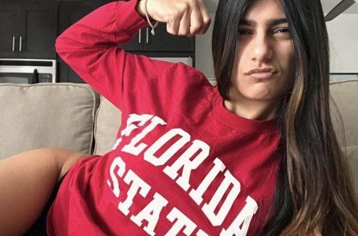 Eski porno yıldızı Mia Khalifa talk-show sunucusu olarak ekranlara dönüyor