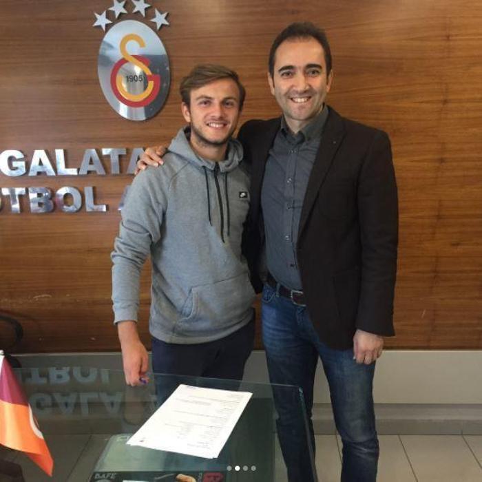 Celil Yüksel Galatasaray ile 3 yıllık sözleşme imzaladı