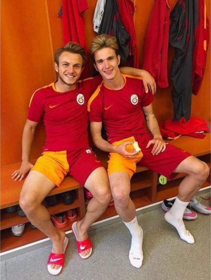 Celil Yüksel Galatasaray ile 3 yıllık sözleşme imzaladı