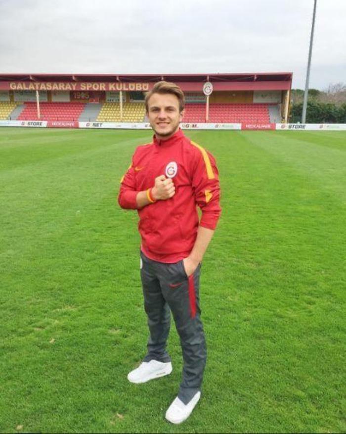 Celil Yüksel Galatasaray ile 3 yıllık sözleşme imzaladı