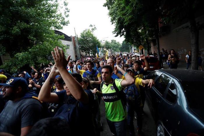 Boca Juniorsın antrenmanı kapalı gişe