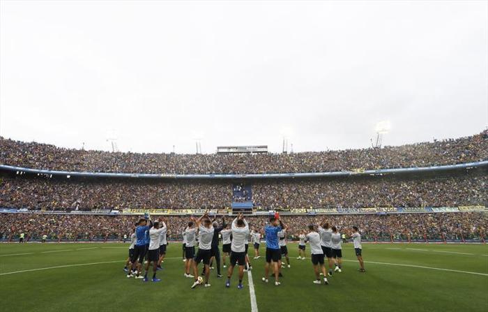 Boca Juniorsın antrenmanı kapalı gişe