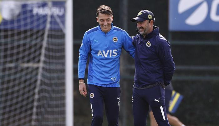 Son dakika Fenerbahçe haberi Vitor Pereiradan Mesut Özil ve Sosa sürprizi Trabzonspor karşısında...
