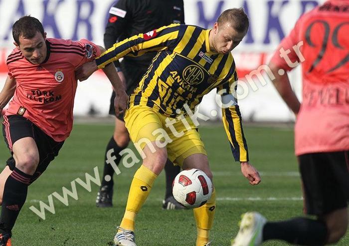 Marek Sapara