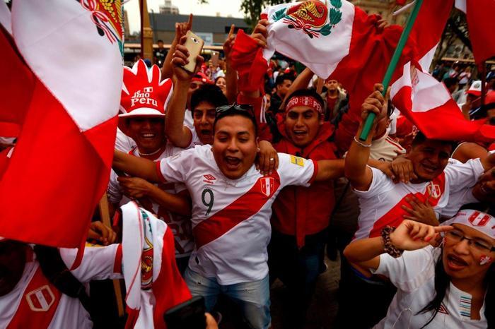 Perulular Buenos Airese akın etti