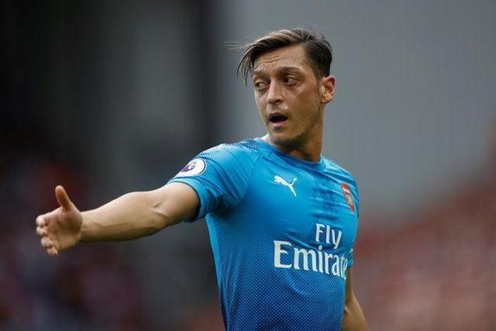 Beşiktaş bombayı patlatıyor Mesut Özil...