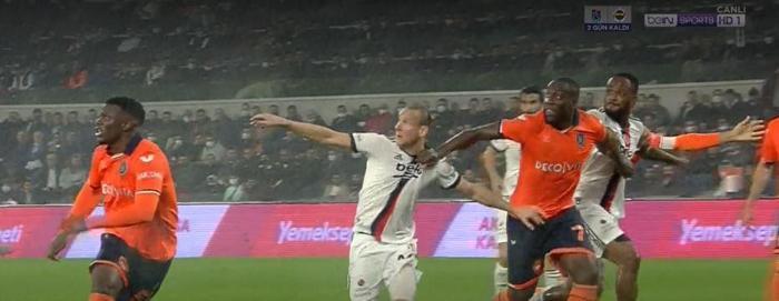 Deniz Çoban Başakşehir-Beşiktaş maçını değerlendirdi: Vida ve Caicaranın pozisyonu penaltı mı