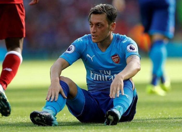 Beşiktaş bombayı patlatıyor Mesut Özil...