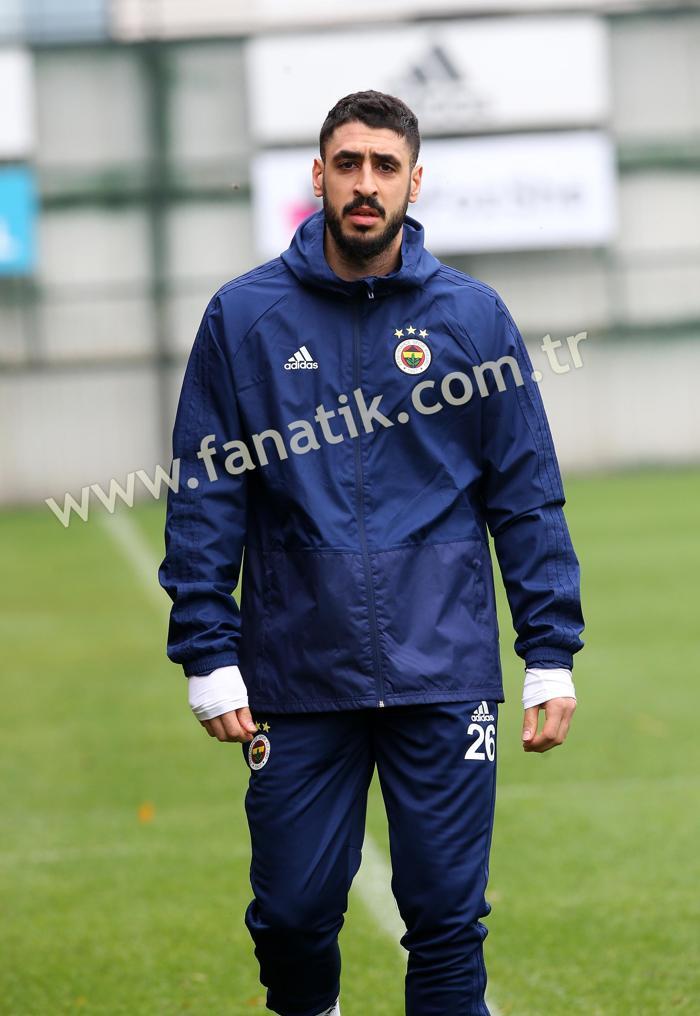 Fenerbahçede Tolga Ciğerci ilk kez idmana çıktı