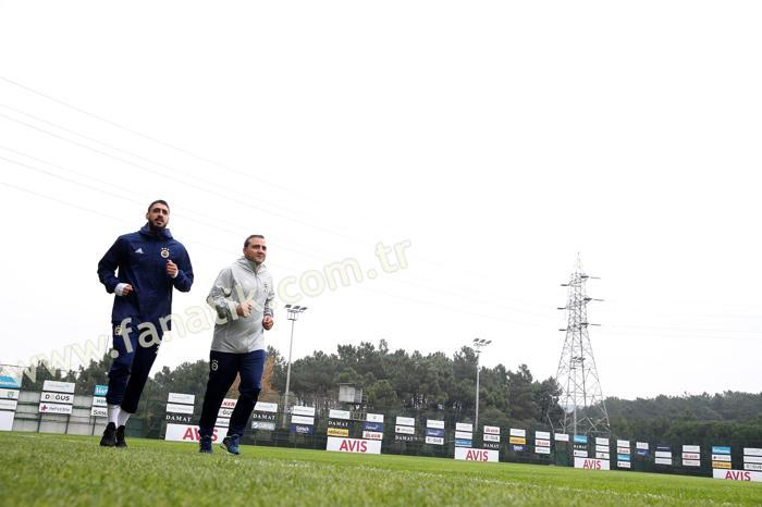 Fenerbahçede Tolga Ciğerci ilk kez idmana çıktı